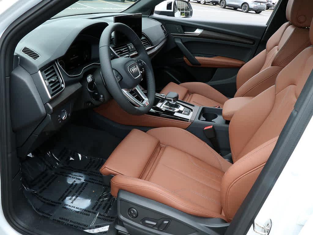 new 2025 Audi Q5 car, priced at $69,475