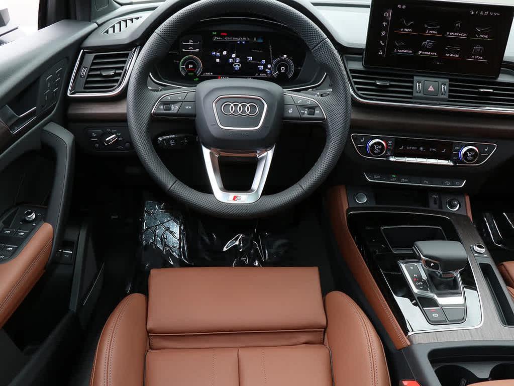 new 2025 Audi Q5 car, priced at $69,475