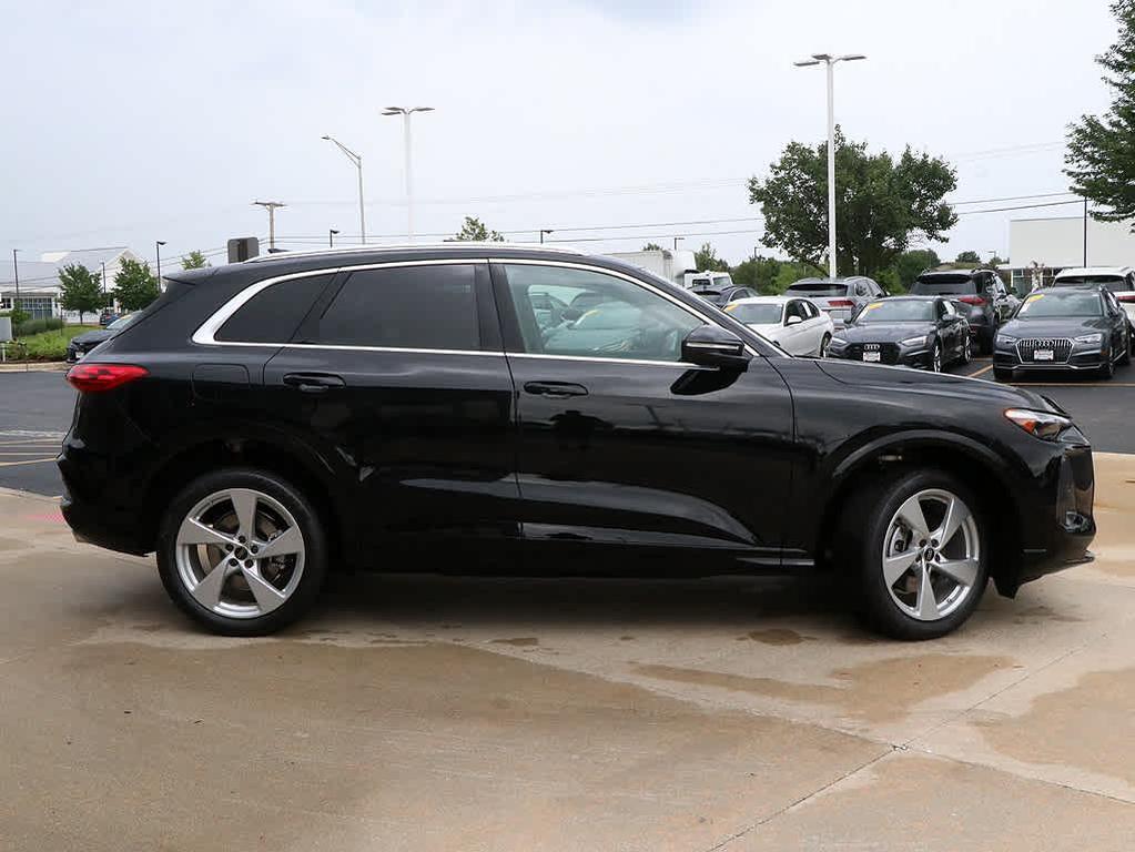 new 2025 Audi Q5 car, priced at $59,472