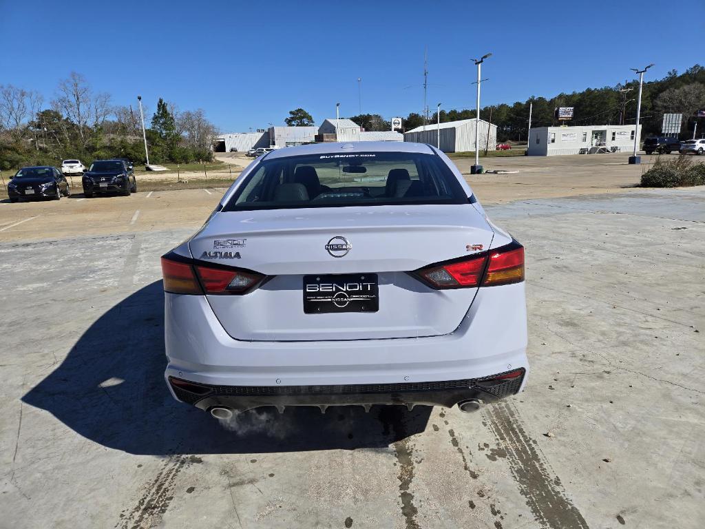 new 2025 Nissan Altima car, priced at $31,300