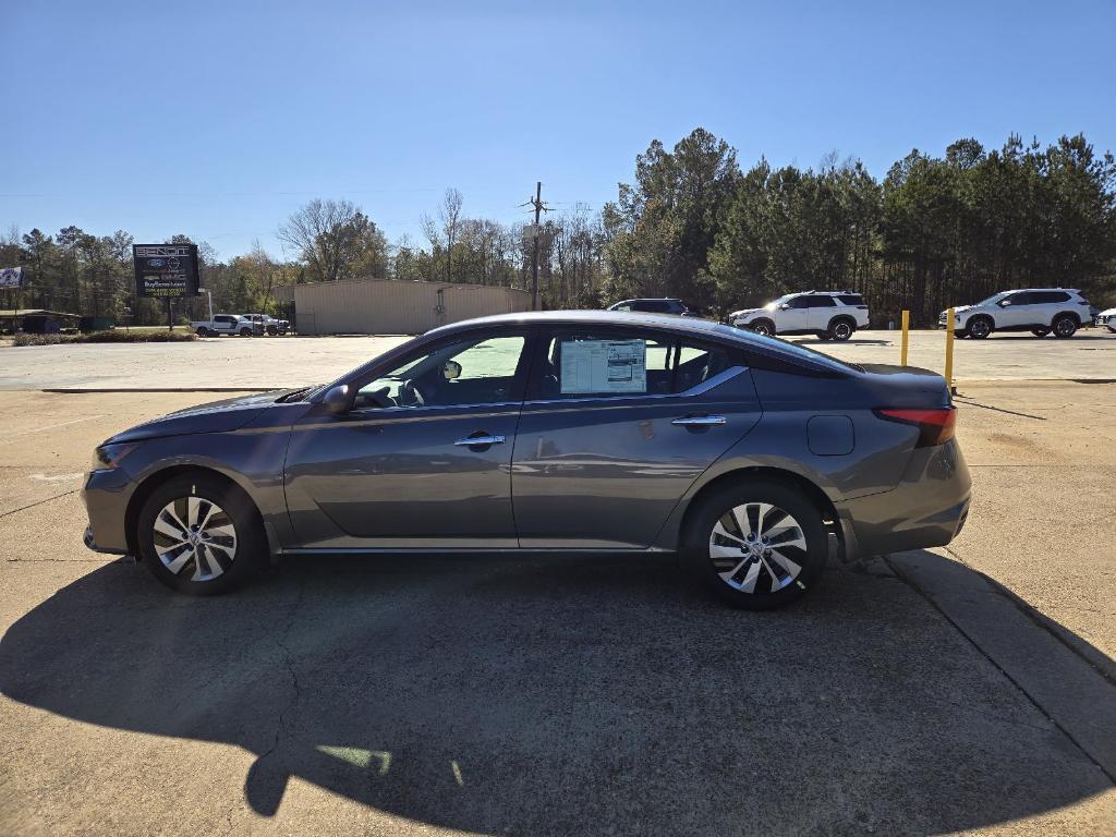 new 2025 Nissan Altima car, priced at $28,750