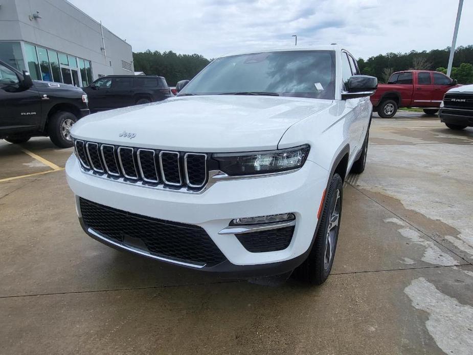 new 2024 Jeep Grand Cherokee car, priced at $56,035