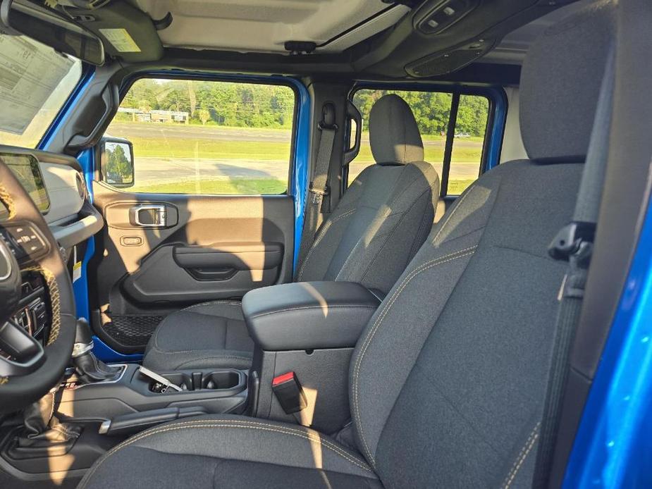 new 2024 Jeep Gladiator car, priced at $51,580