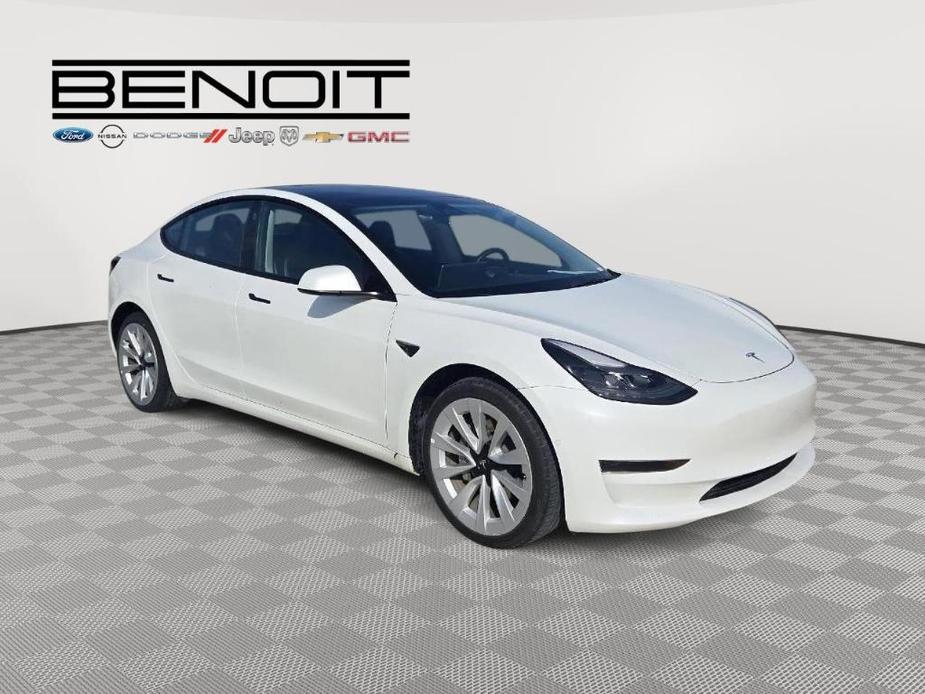 used 2022 Tesla Model 3 car, priced at $22,472