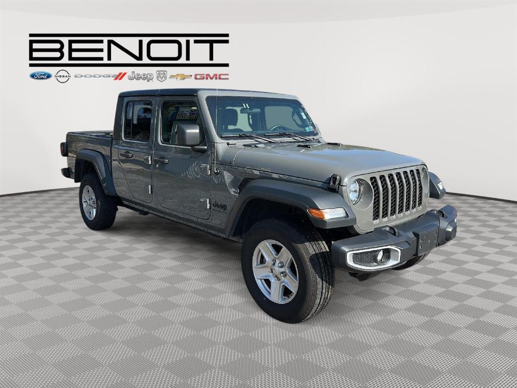 used 2023 Jeep Gladiator car, priced at $29,379