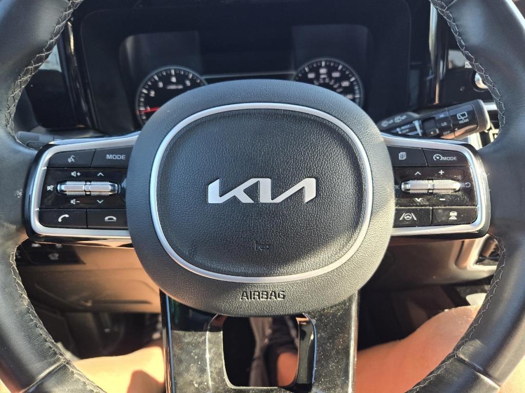 used 2022 Kia Sorento car, priced at $31,484