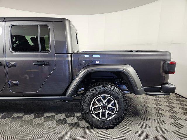 new 2025 Jeep Gladiator car, priced at $62,090