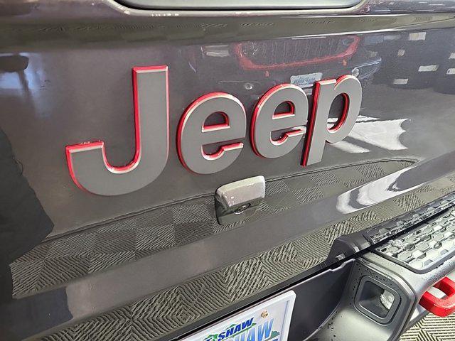 new 2025 Jeep Gladiator car, priced at $62,090