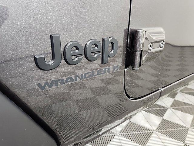 new 2025 Jeep Wrangler car, priced at $43,015