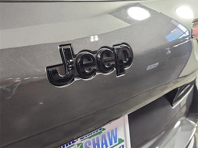 new 2024 Jeep Grand Cherokee L car, priced at $49,293