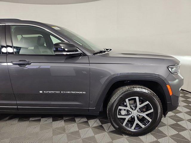 new 2025 Jeep Grand Cherokee car, priced at $45,790