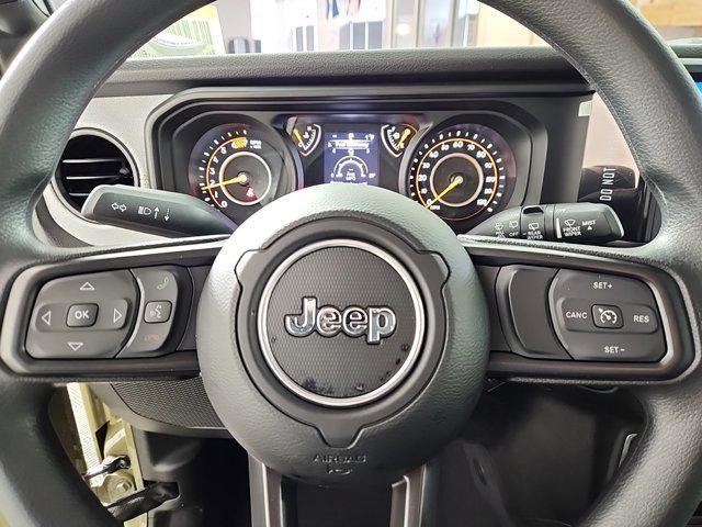 new 2025 Jeep Wrangler car, priced at $43,015