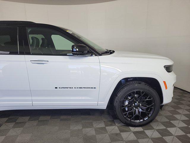 new 2025 Jeep Grand Cherokee car, priced at $67,965