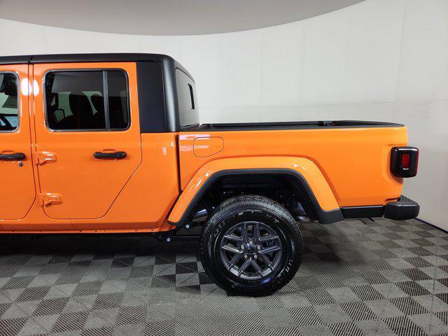 new 2025 Jeep Gladiator car, priced at $46,453