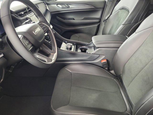 new 2025 Jeep Grand Cherokee car, priced at $46,930
