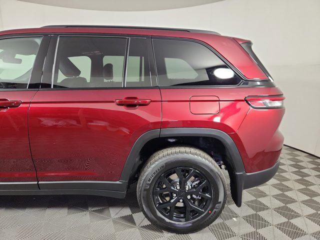new 2025 Jeep Grand Cherokee car, priced at $47,400