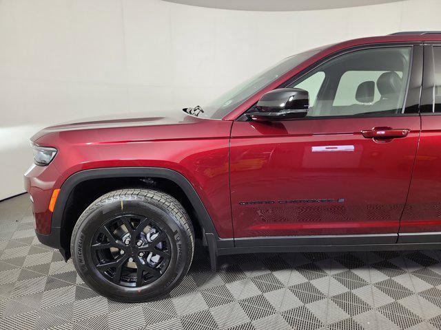 new 2025 Jeep Grand Cherokee car, priced at $47,400