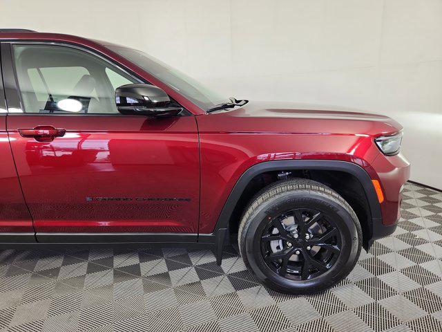 new 2025 Jeep Grand Cherokee car, priced at $47,400
