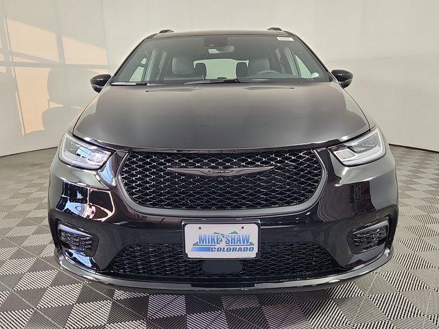 new 2025 Chrysler Pacifica car, priced at $51,090