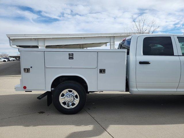 new 2024 Ram 3500 car, priced at $71,664