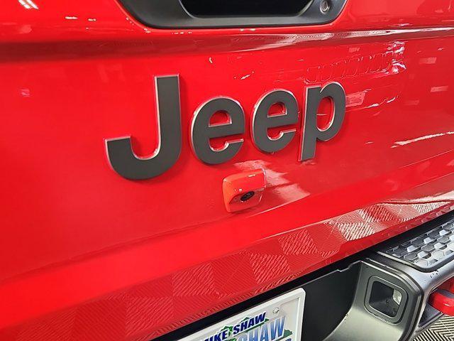 new 2025 Jeep Gladiator car, priced at $57,475