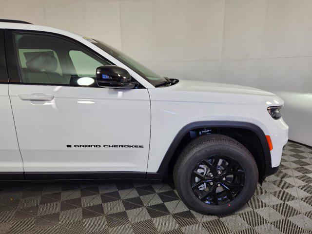 new 2025 Jeep Grand Cherokee L car, priced at $48,930