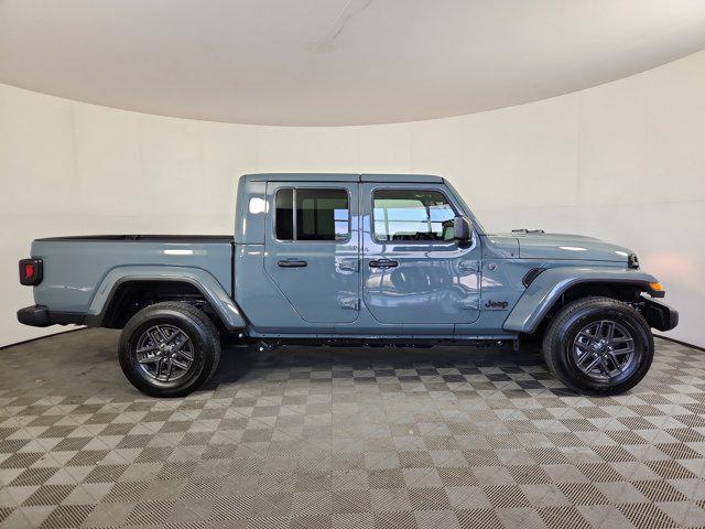 new 2025 Jeep Gladiator car, priced at $47,948
