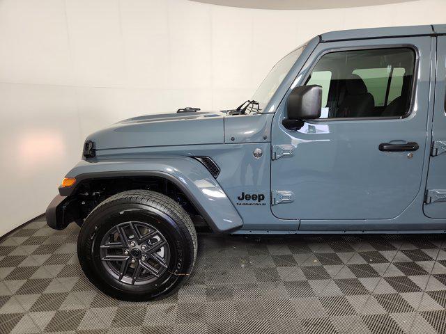 new 2025 Jeep Gladiator car, priced at $47,948