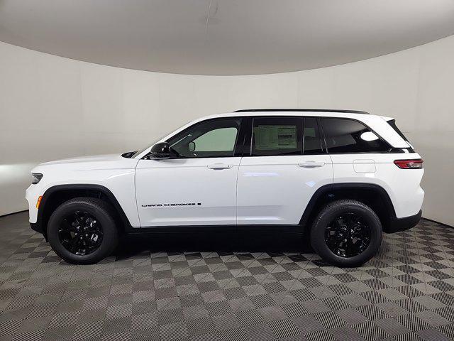 new 2025 Jeep Grand Cherokee car, priced at $44,430