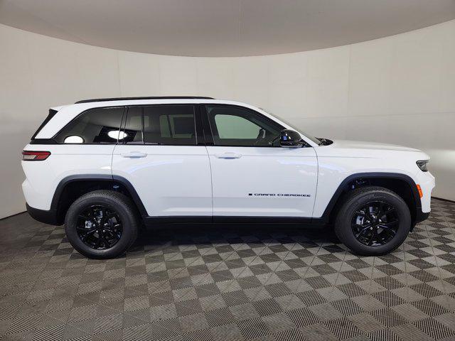 new 2025 Jeep Grand Cherokee car, priced at $44,430