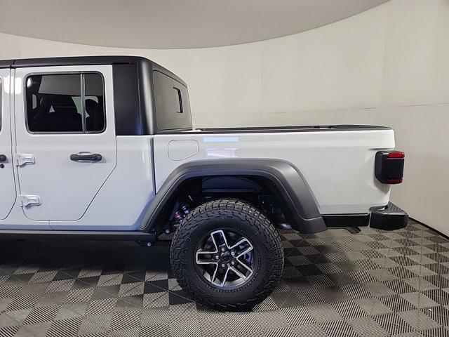 new 2025 Jeep Gladiator car, priced at $54,385