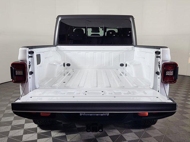 new 2025 Jeep Gladiator car, priced at $54,385