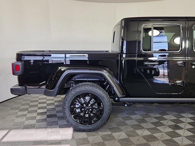 new 2025 Jeep Gladiator car, priced at $43,180