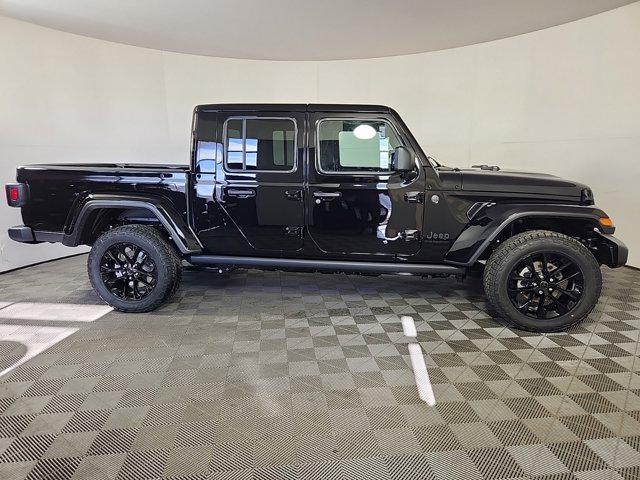 new 2025 Jeep Gladiator car, priced at $43,180