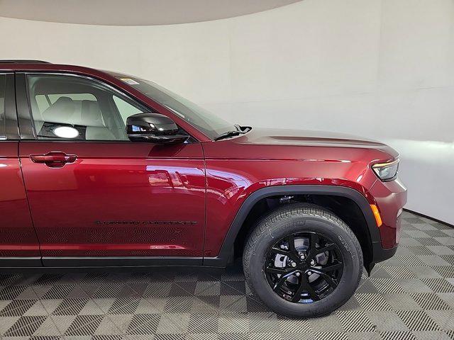 new 2025 Jeep Grand Cherokee car, priced at $44,205