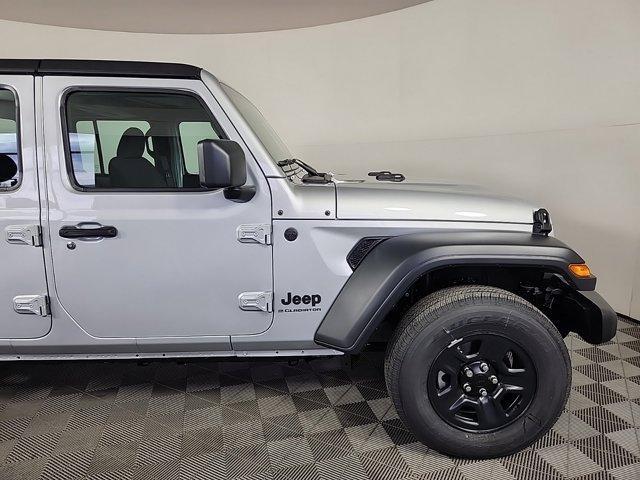 new 2024 Jeep Gladiator car, priced at $42,695