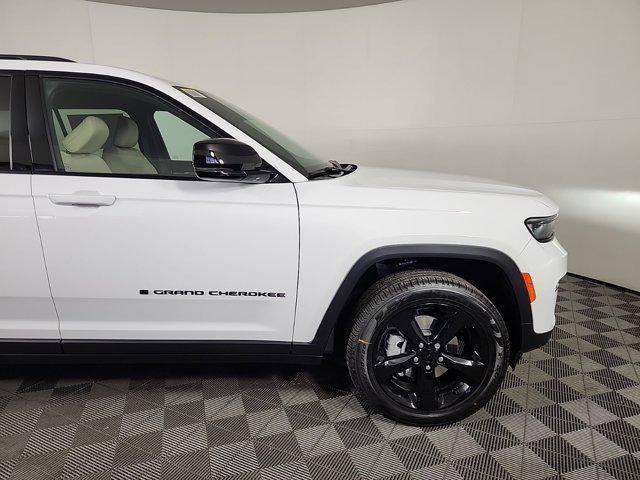 new 2025 Jeep Grand Cherokee car, priced at $50,420