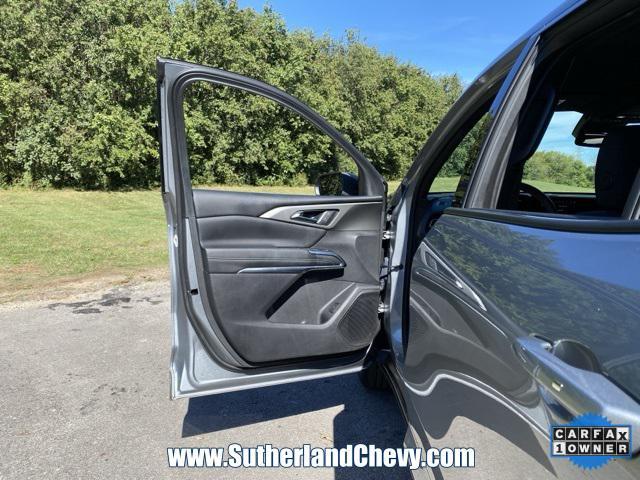 used 2024 Chevrolet Traverse car, priced at $38,698