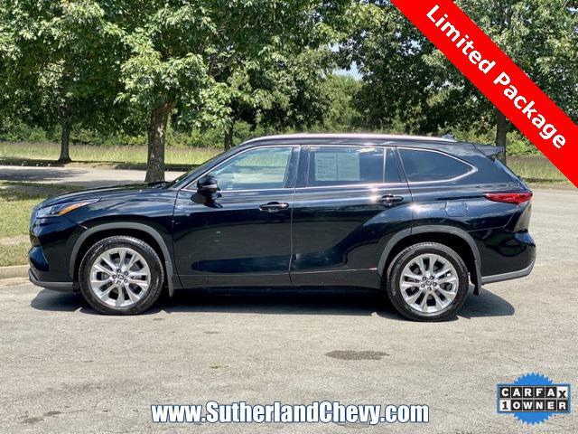 used 2021 Toyota Highlander car, priced at $32,398