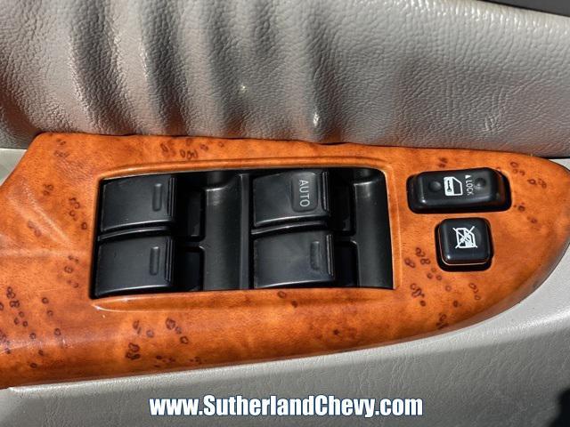 used 2007 Toyota Sienna car, priced at $3,998