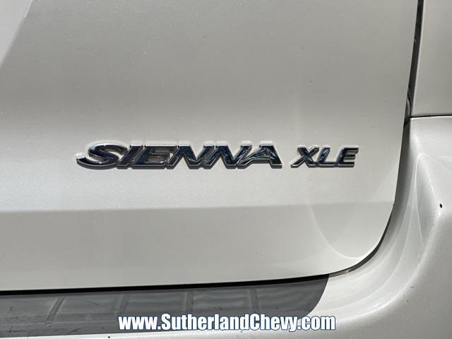 used 2007 Toyota Sienna car, priced at $3,998