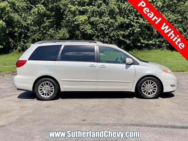 used 2007 Toyota Sienna car, priced at $3,988