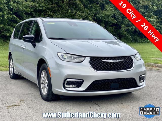 used 2024 Chrysler Pacifica car, priced at $34,428