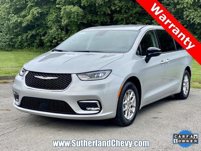 used 2024 Chrysler Pacifica car, priced at $34,428