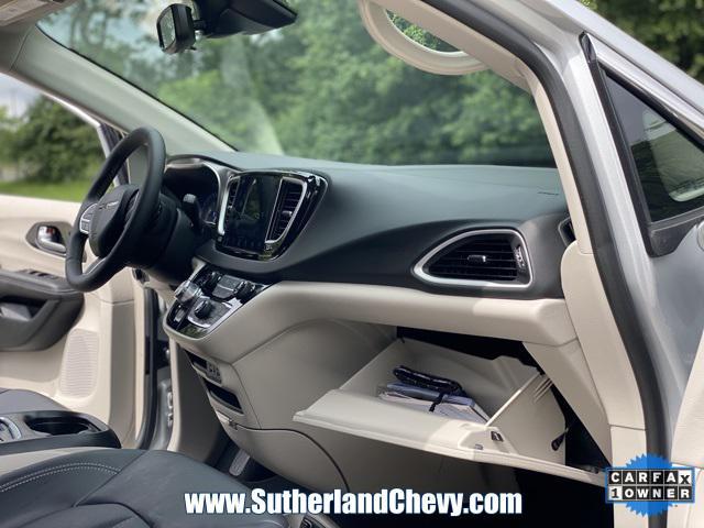 used 2024 Chrysler Pacifica car, priced at $34,428