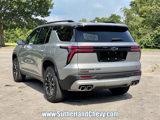 new 2025 Chevrolet Traverse car