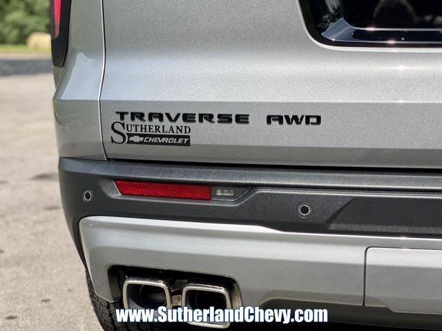 new 2025 Chevrolet Traverse car