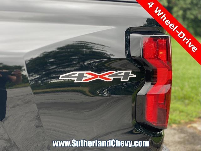 used 2023 Chevrolet Colorado car, priced at $33,108