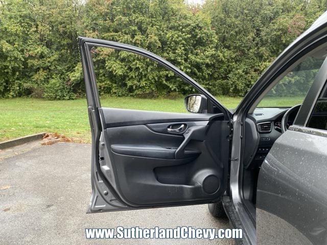 used 2020 Nissan Rogue car, priced at $13,998