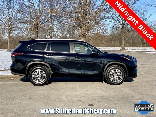 used 2024 Toyota Highlander car, priced at $41,798